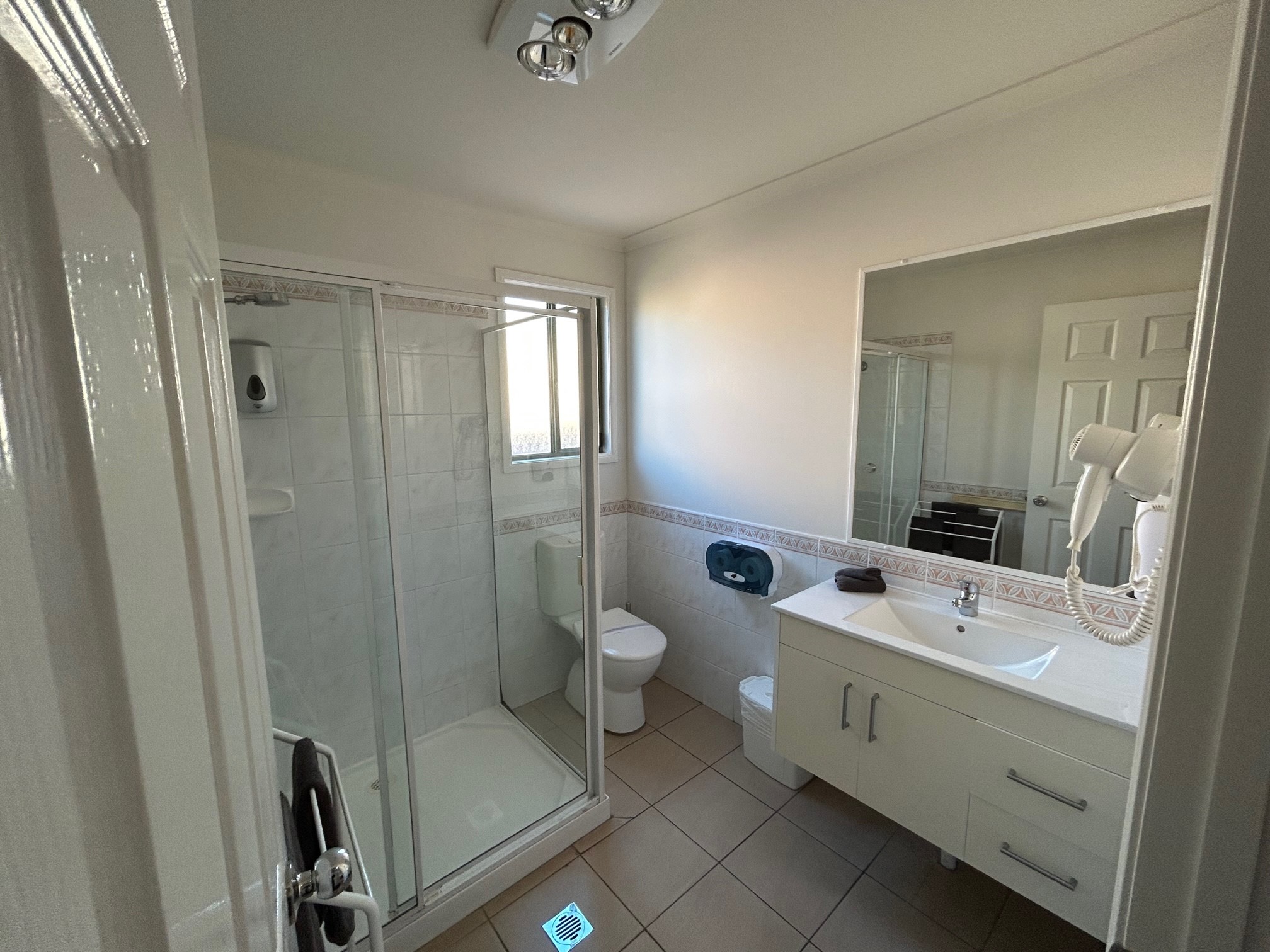 Bungalow Bathroom Bathroom